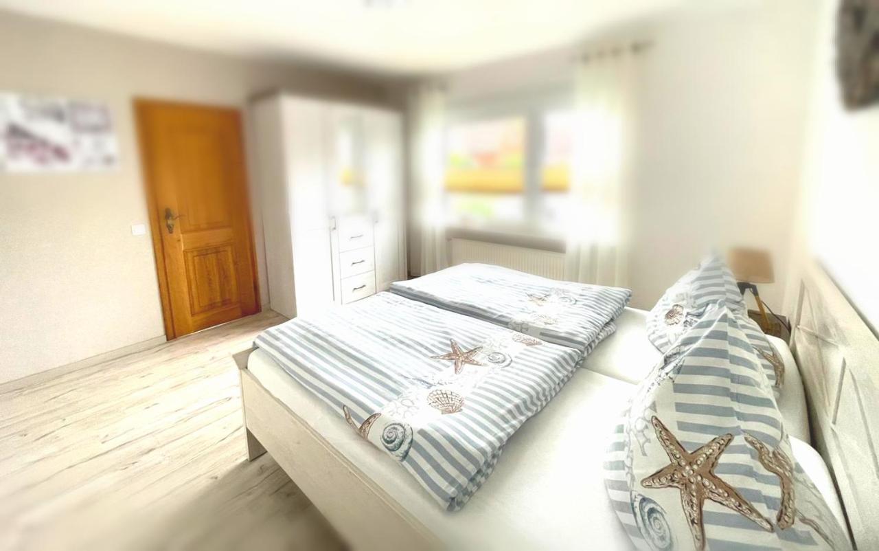 Ferienwohnung Joanna Norddeich  Ruang foto